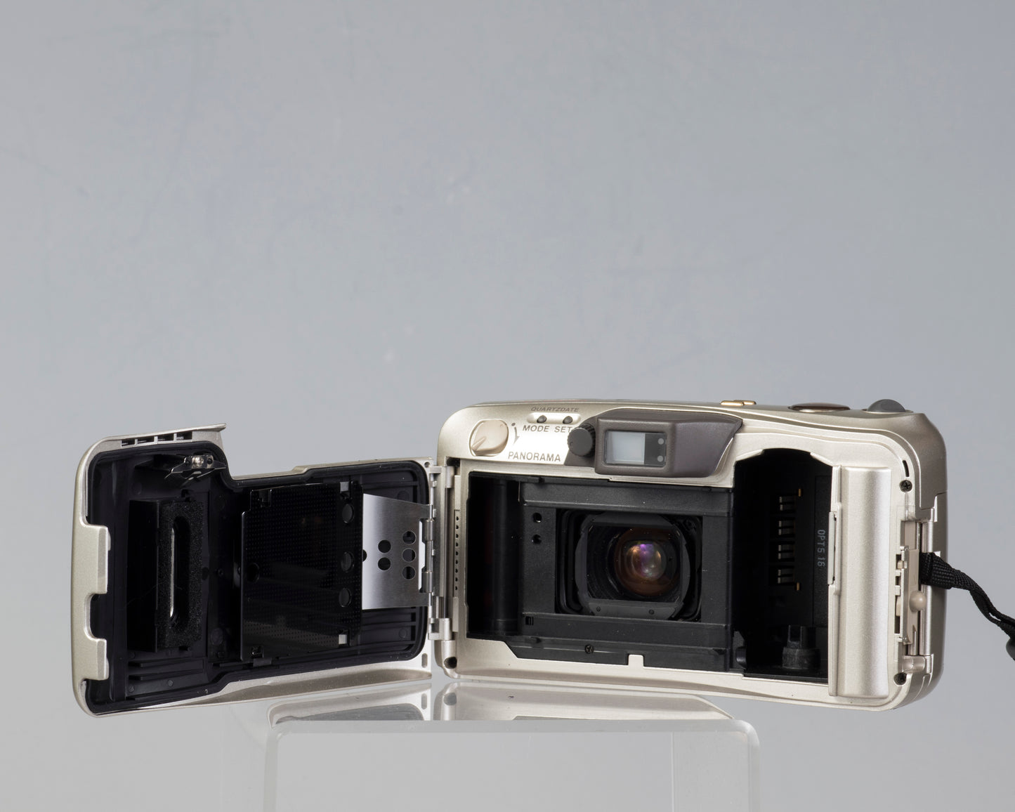 Olympus ∞ Stylus Zoom 140 Deluxe 35mm film camera (serial 4014772)