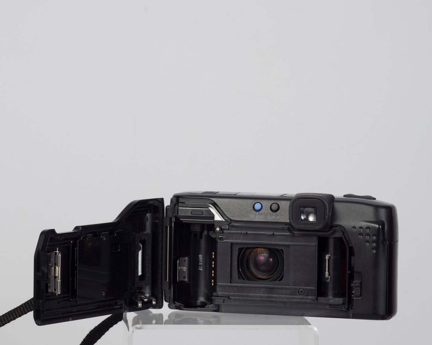 Appareil photo Olympus Infinity Zoom 200 35 mm avec manuel et télécommande