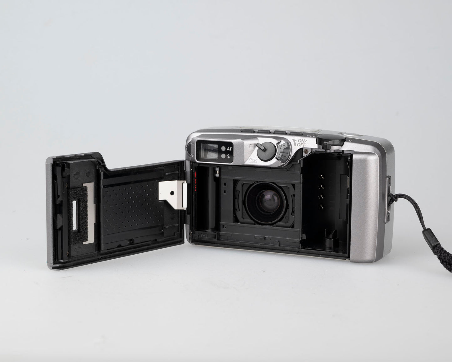 Pentax Espio 135M appareil photo argentique compact 35 mm - pas d'affichage du compteur de mode/d'image, sinon OK (série 4960954)