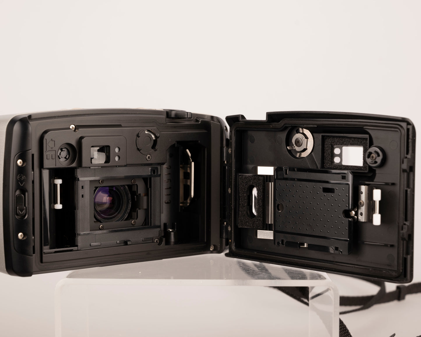 Pentax Espio 95WR 35mm camera w/ original case (serial 5690718)