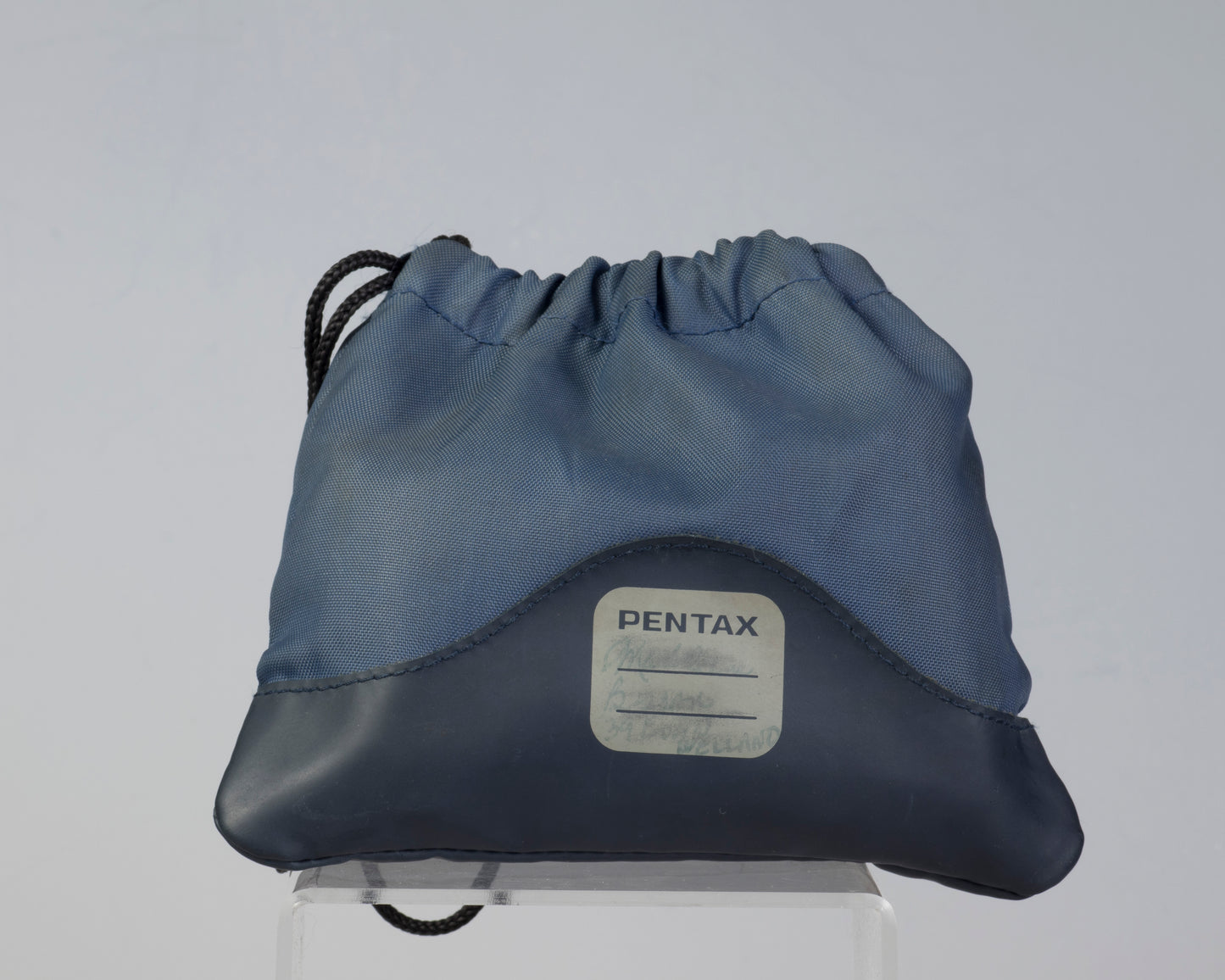 Pentax PC-300 compact 35mm camera w/case (serial 7322040)