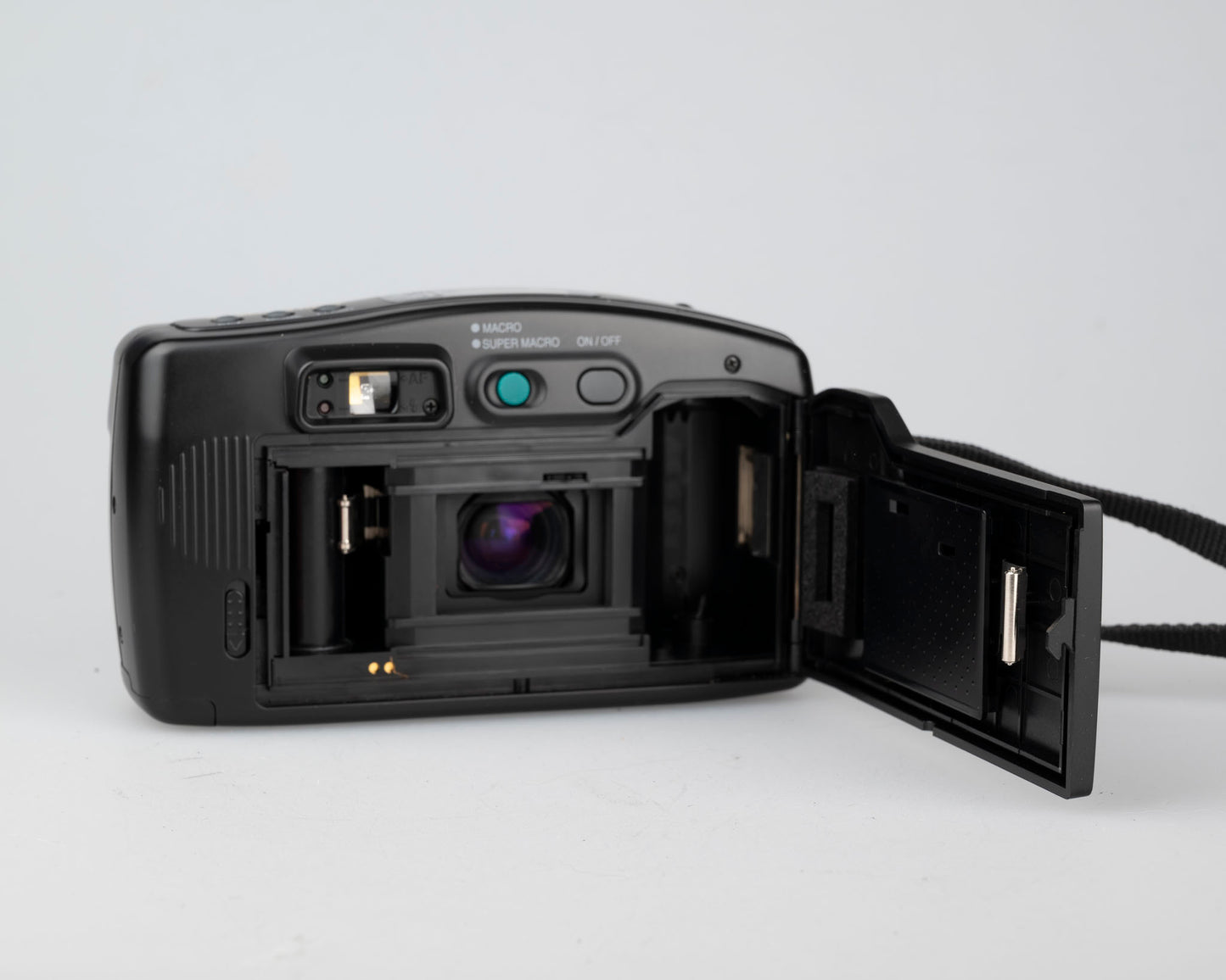 Samsung AF Zoom 1050 35mm camera w/ case (serial 99566292)