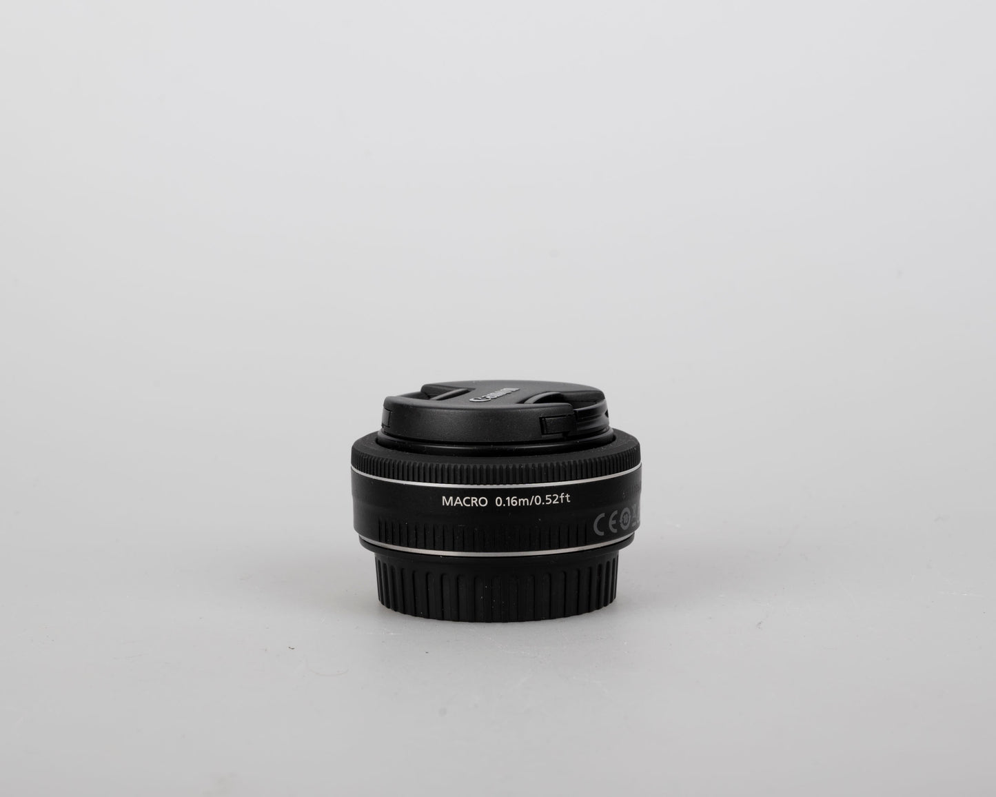 Canon EF-S 24mm 1:2.8 STM lens (serial 6411106681)