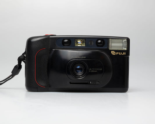 Fujifilm DL-60 35mm film camera (serial 21009541)