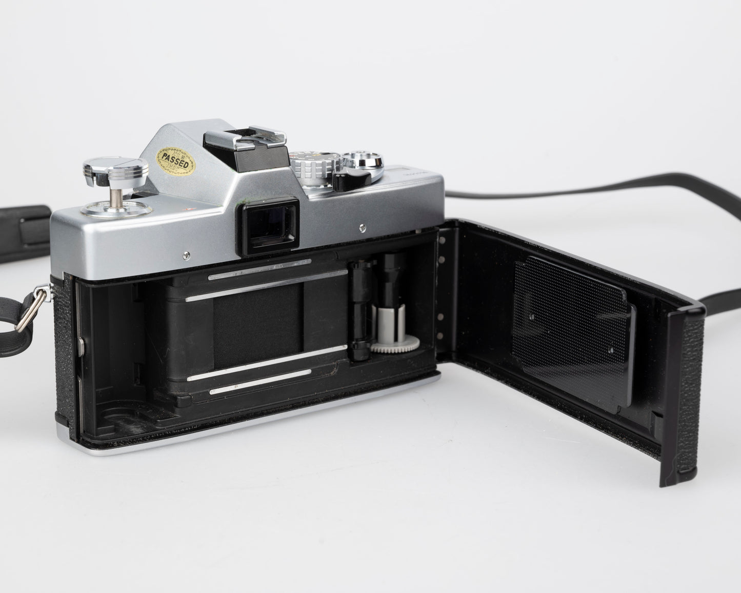 Minolta SRT 200 35mm SLR w/ Rokkor 50mm f1.7 lens + ever-ready case (serial 7527170)
