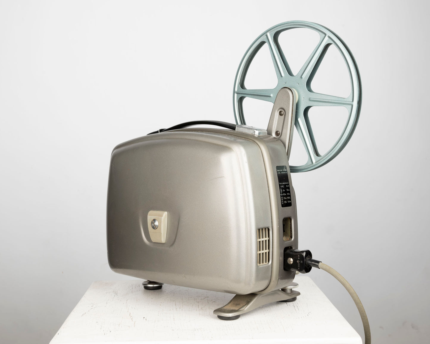 Projecteur de cinéma Paillard Bolex 18-5 8 mm avec bobine réceptrice