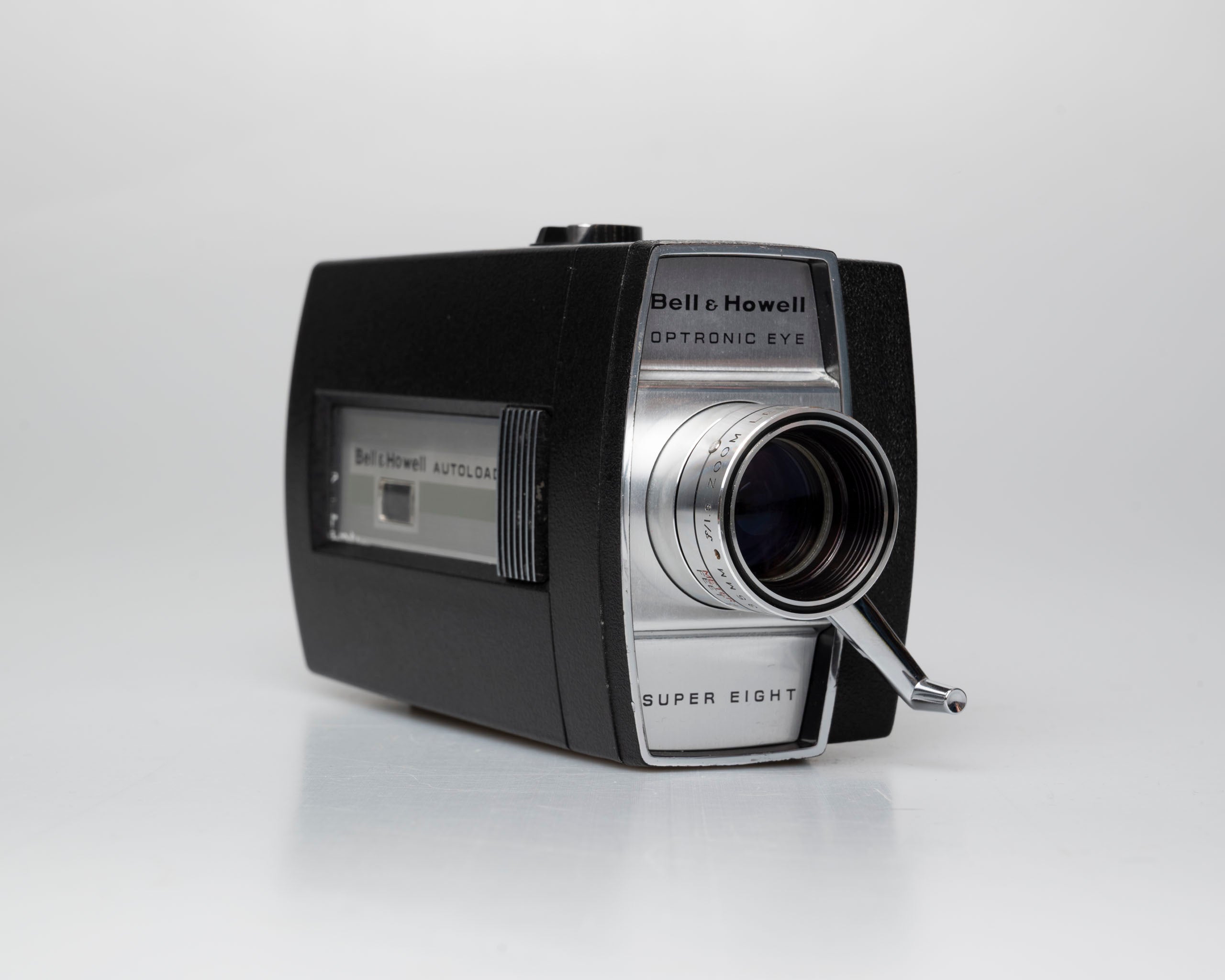 Super 8 and regular 8mm movie cameras for sale at New Wave Pool