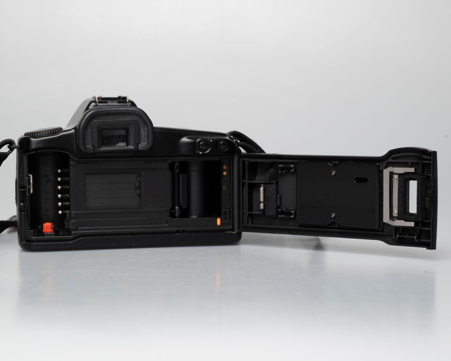 Canon EOS Rebel 35mm film SLR w/ Canon EF 28-80mm lens