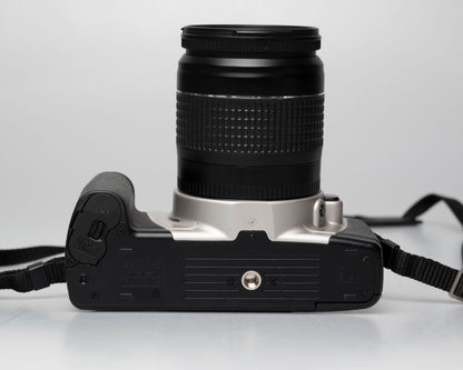 Canon EOS Rebel 2000 35mm film SLR w/ Canon EF 35-80 lens + ever-ready case