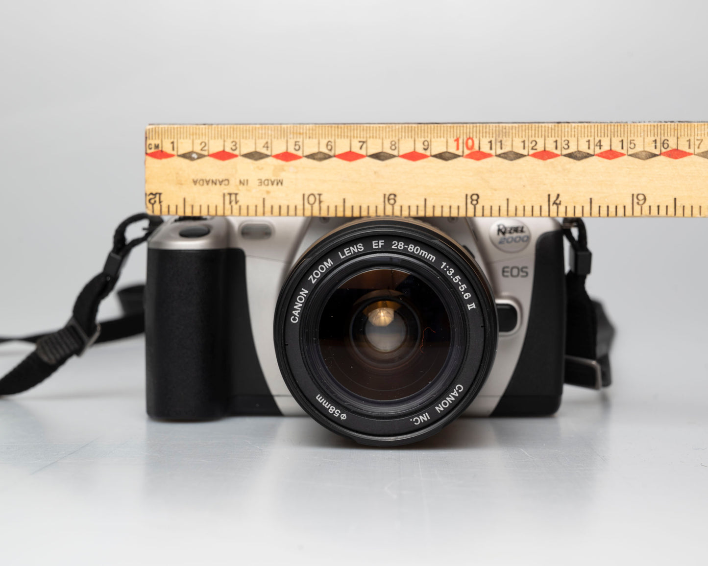 Canon EOS Rebel 2000 35mm film SLR w/ Canon EF 35-80 lens + ever-ready case