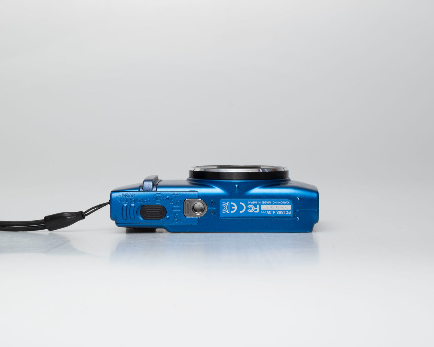 Canon Powershot SX270 HS digicam w/ 8GB SD card + battery + charger + case (serial 712164001703)