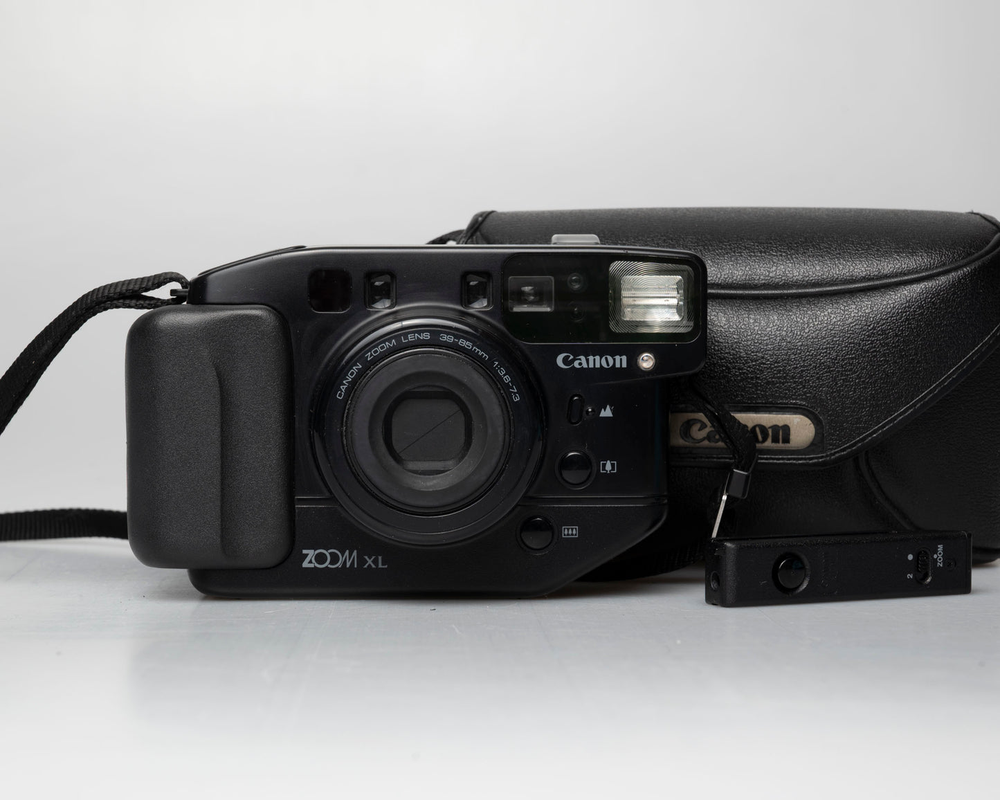 Appareil photo argentique Canon Sure Shot Zoom XL 35mm avec étui (série 1186338)