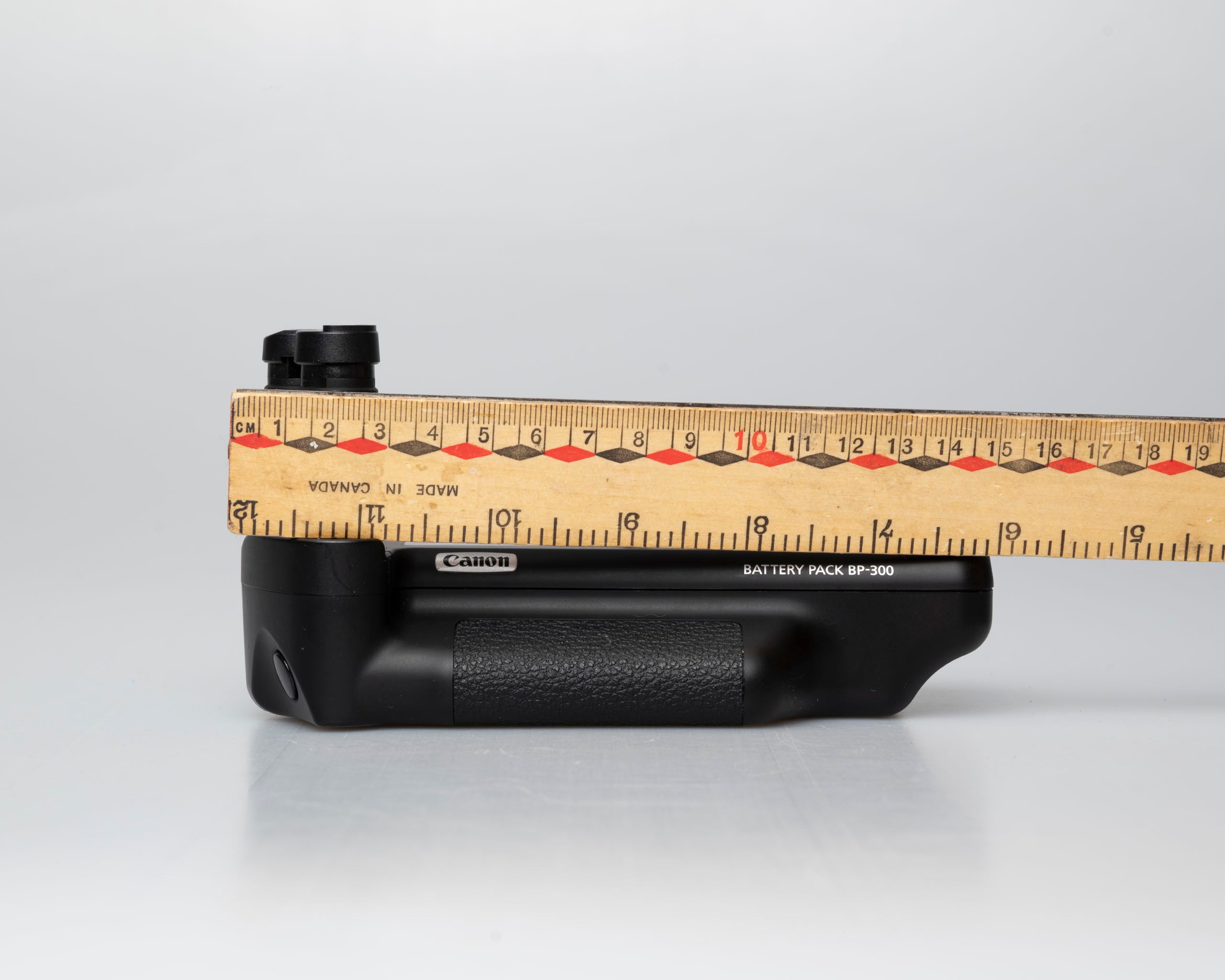 Canon BP-300 Battery pack with vertical-grip shutter button (for