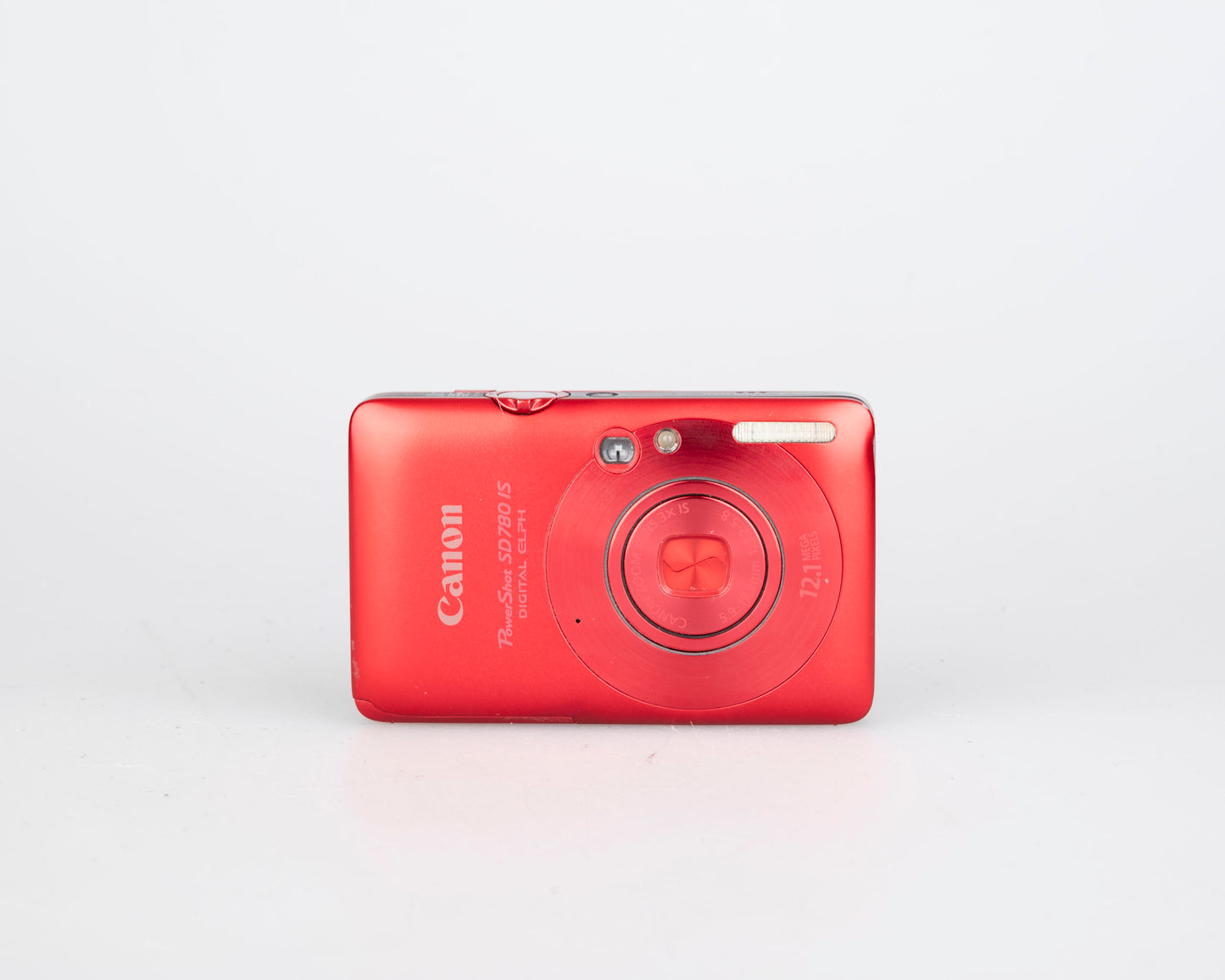 Canon Powershot SD780 IS Digital Elph 12.1MP CCD digicam w/ 8GB SD card + battery + charger