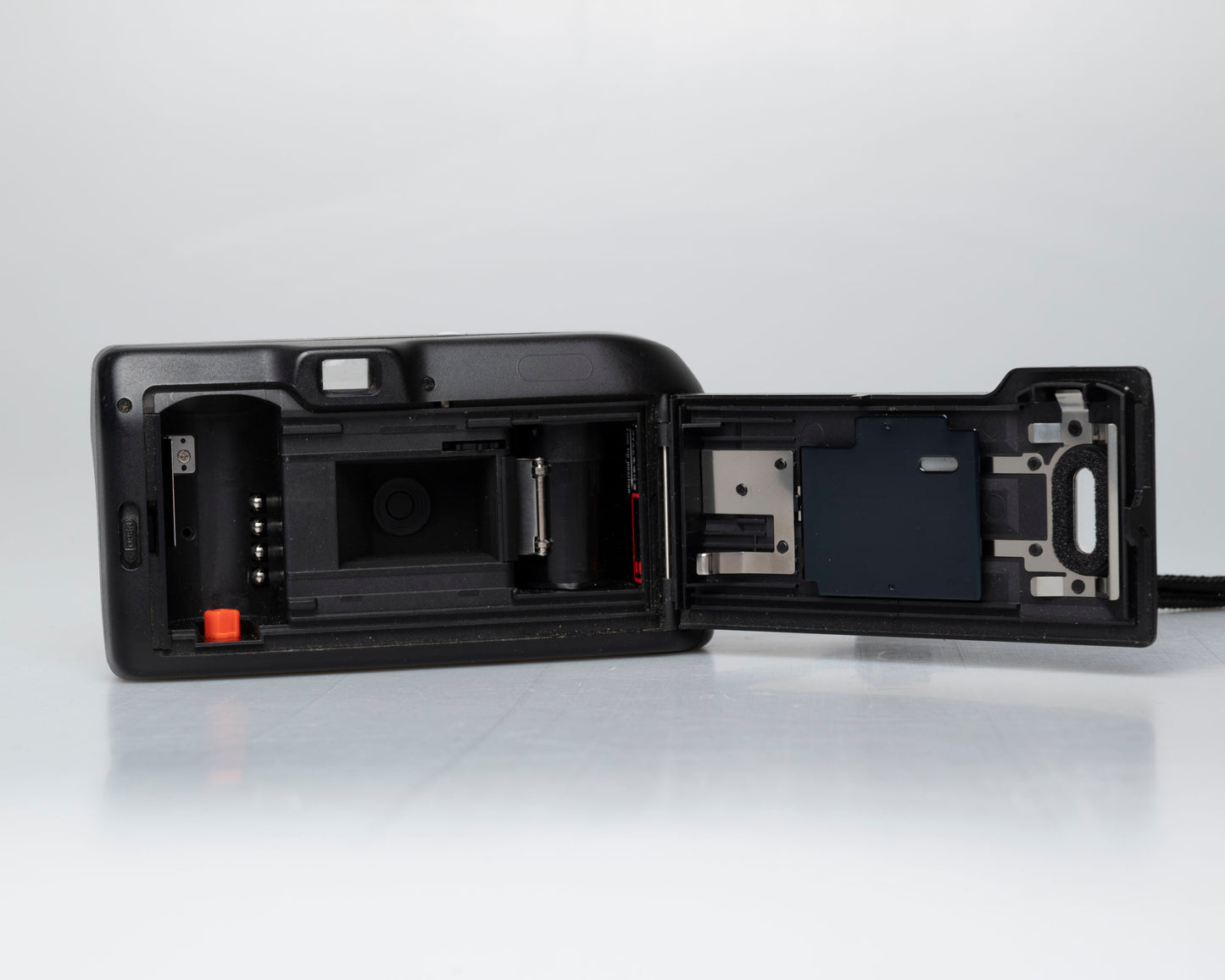 Canon Snappy AF 35mm camera (serial 3107551)