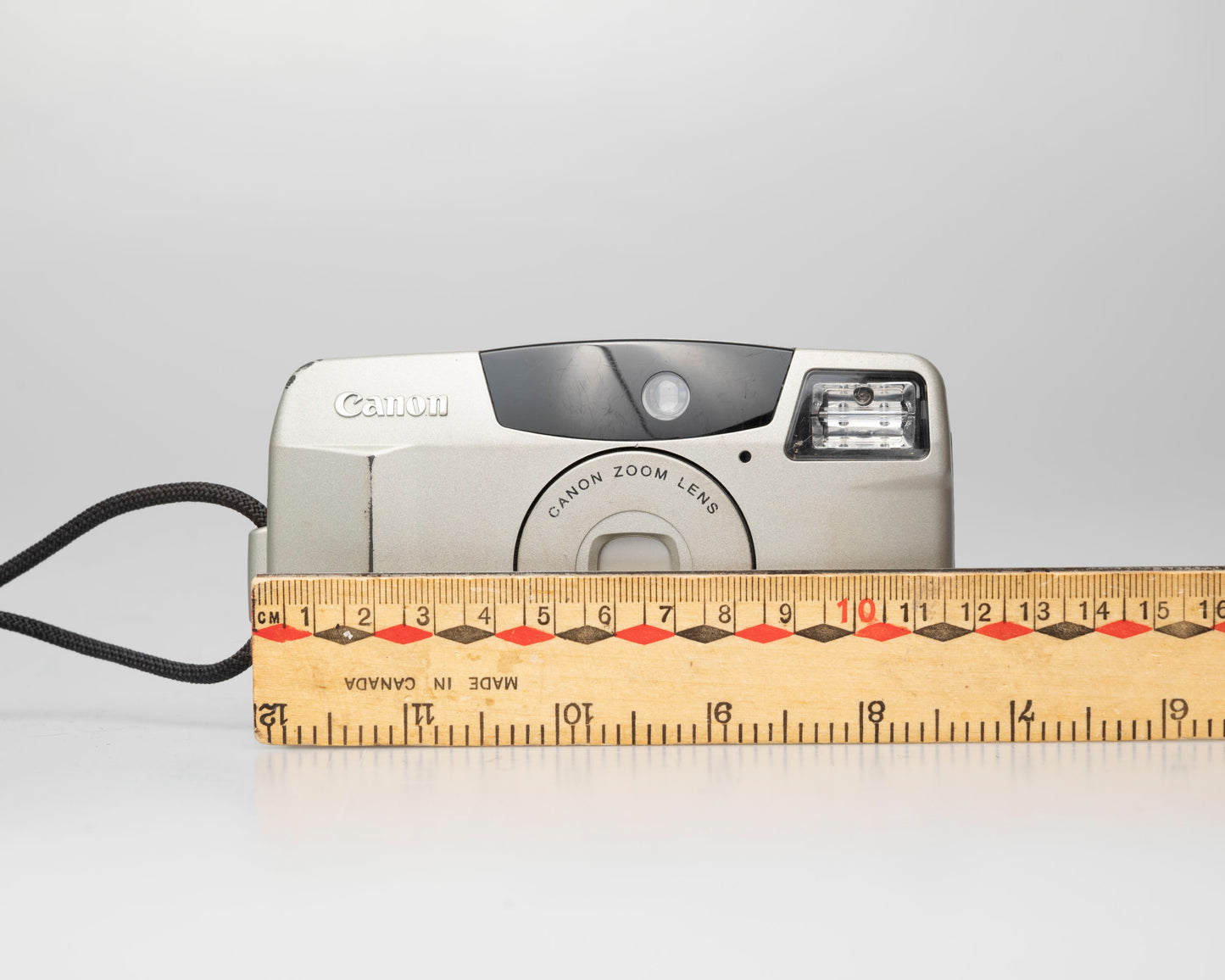 Canon Sure Shot 60 Zoom 35mm film camera (serial 3316115)