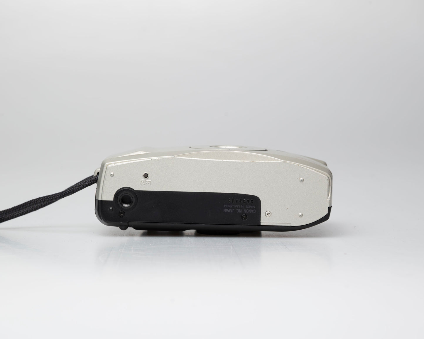 Canon Sure Shot 60 Zoom 35mm film camera (serial 0432733)