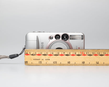 Canon Sure Shot 80u 35mm camera (serial 7746776)