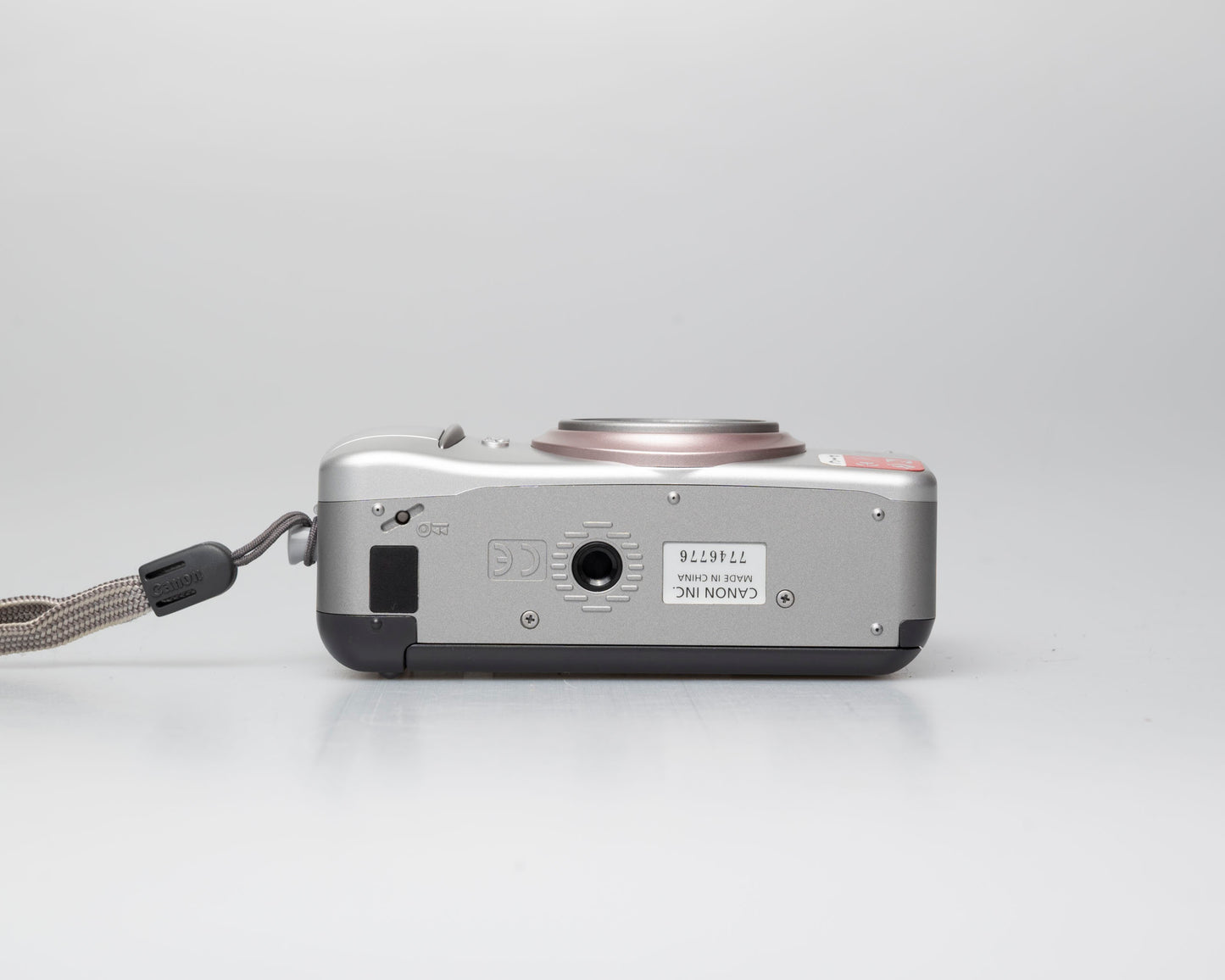 Canon Sure Shot 80u 35mm camera (serial 7746776)