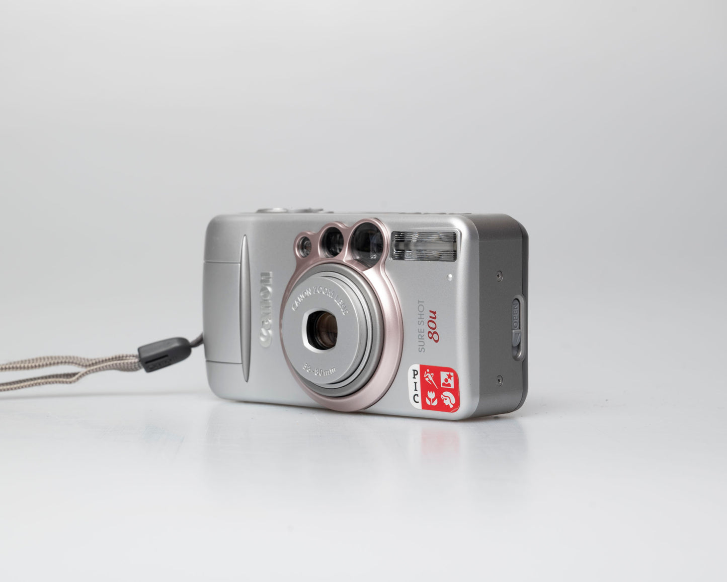 Canon Sure Shot 80u 35mm camera (serial 7746776)