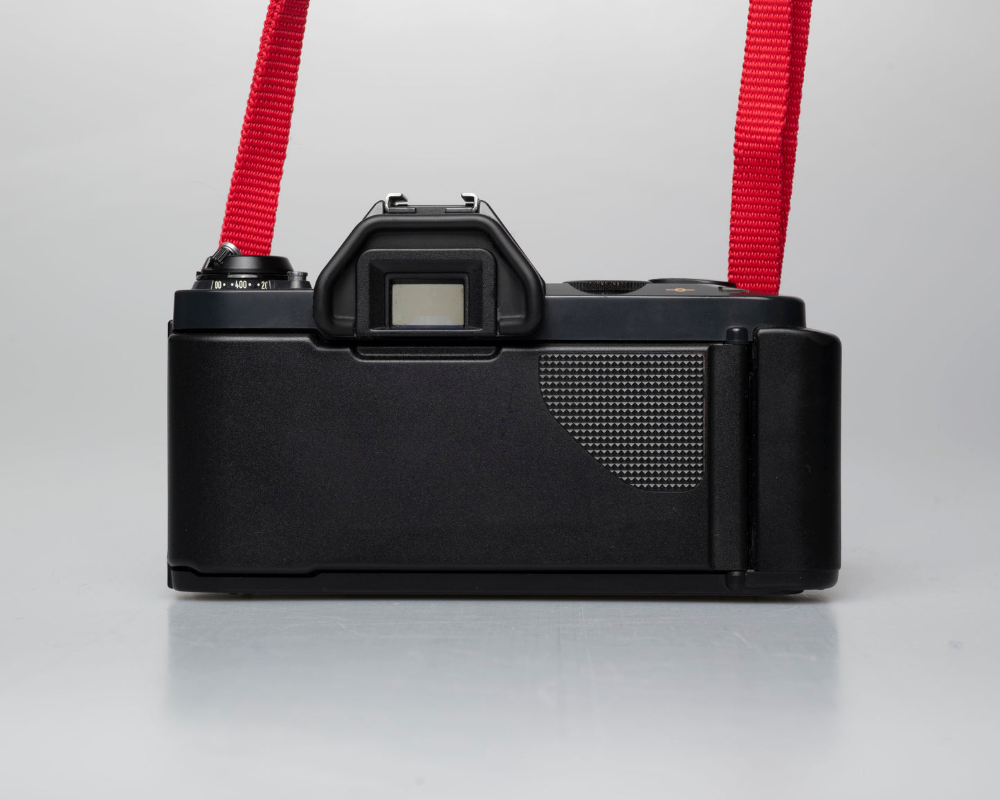 Canon T50 35mm film SLR camera w/Canon FD 50mm f1.8 lens