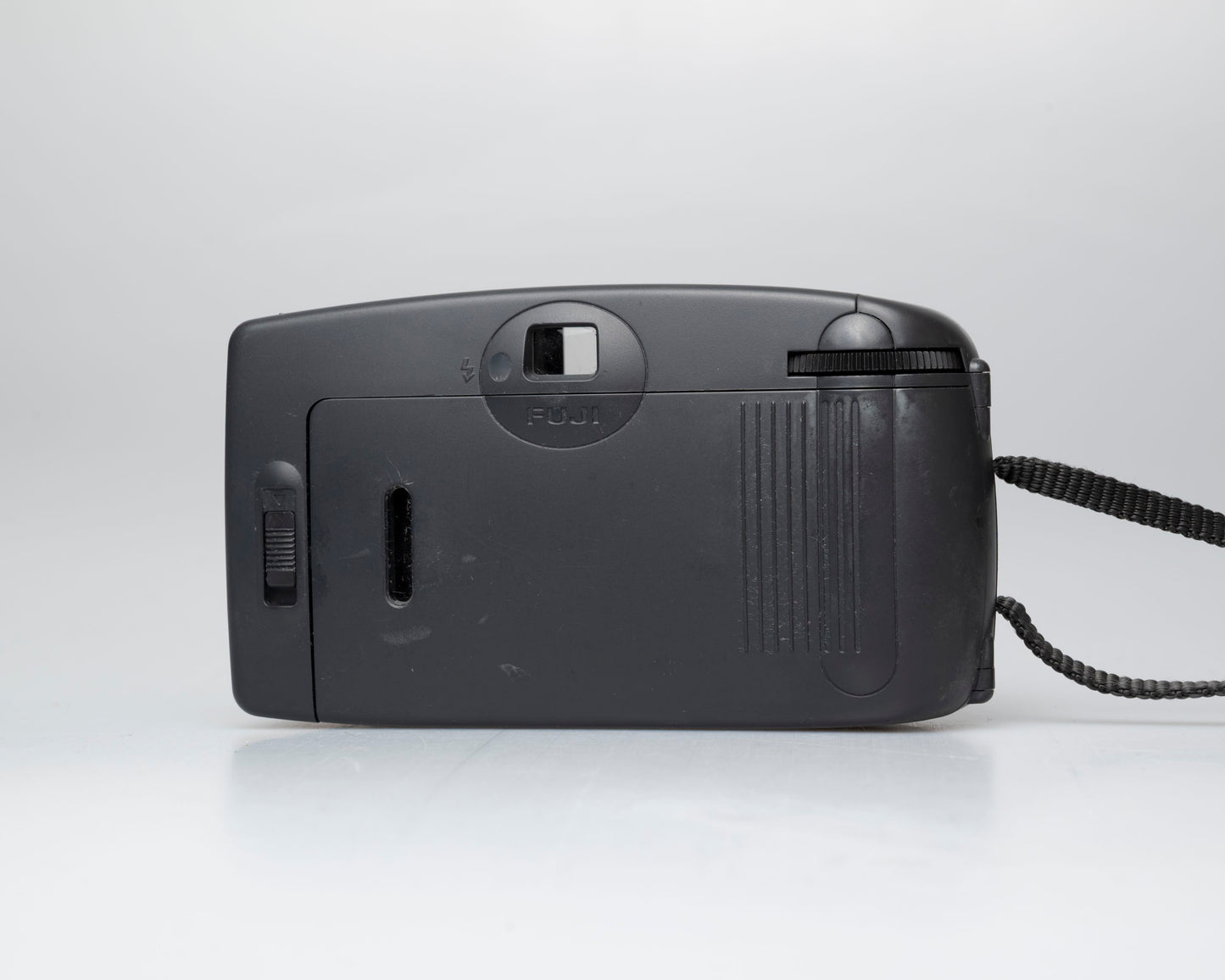Appareil photo argentique Fuji FZ-5 35mm (numéro de série 61005809)