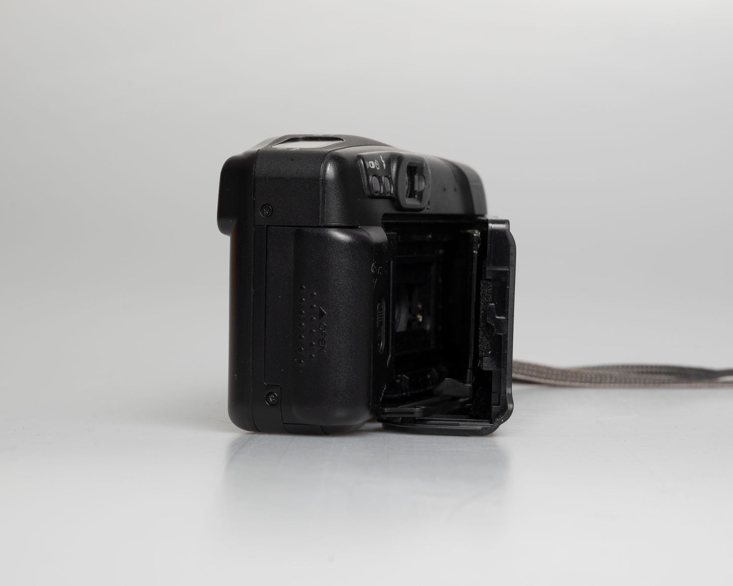 Fujifilm Discovery 270 Zoom 35mm camera (serial 80116997)