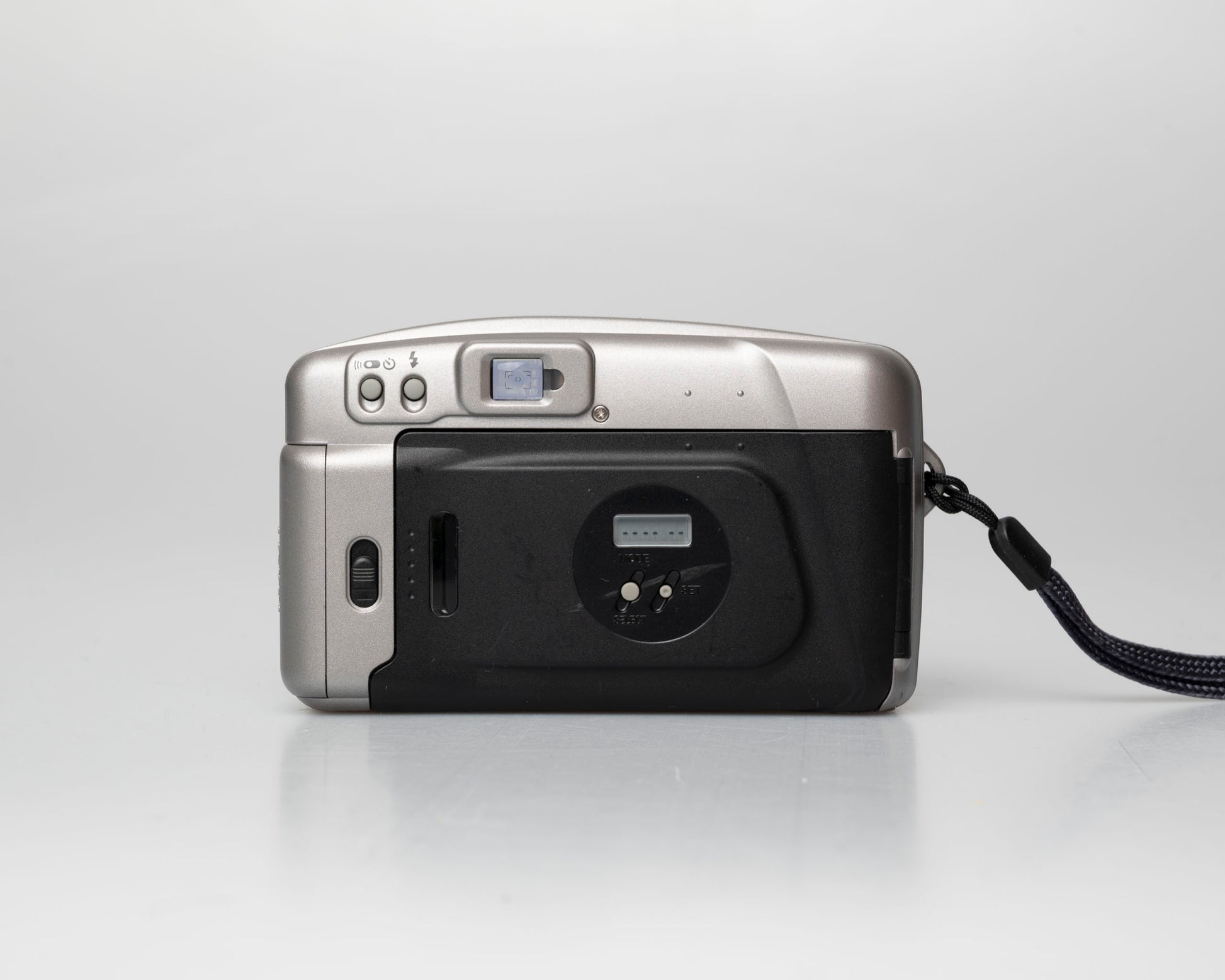 Fuji Discovery S290S Zoom 35mm point-and-shoot camera; back