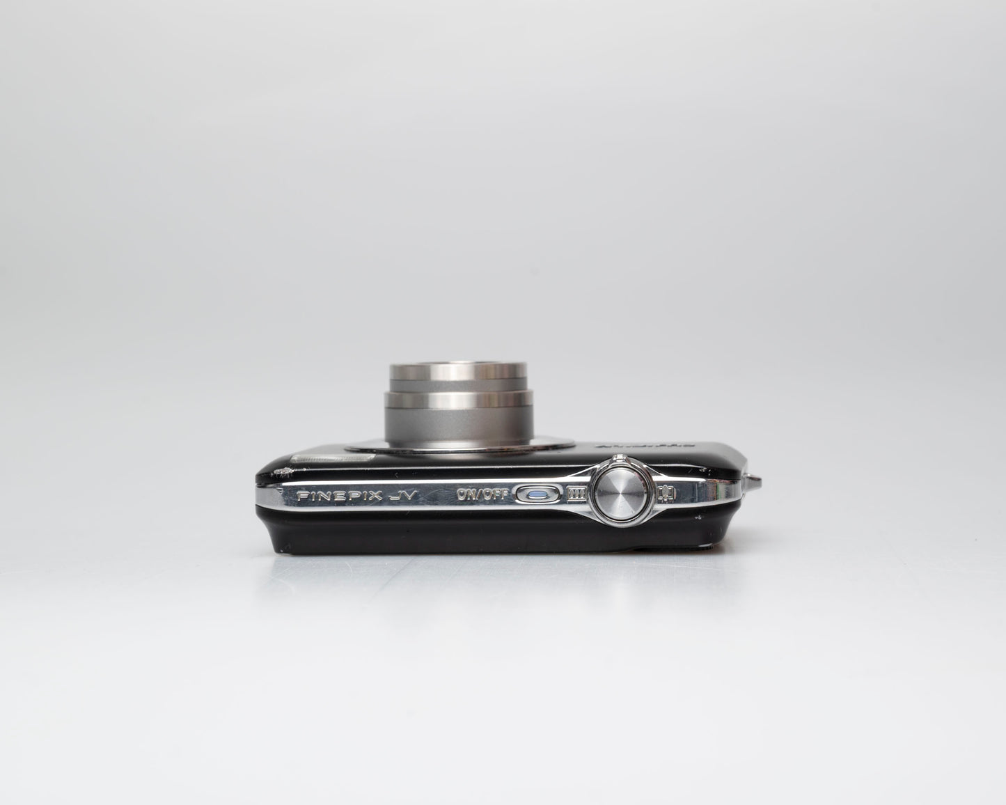 Fujifilm Finepix JV100 digicam w/ 12 MP CCD sensor + battery + charger + 8GB SD card (serial08607054)