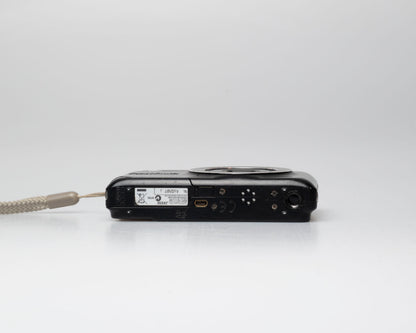 Fujifilm Finepix JX650 16 MP CCD sensor digicam w/ battery + charger + 8GB SD card (serial 4SG50713)