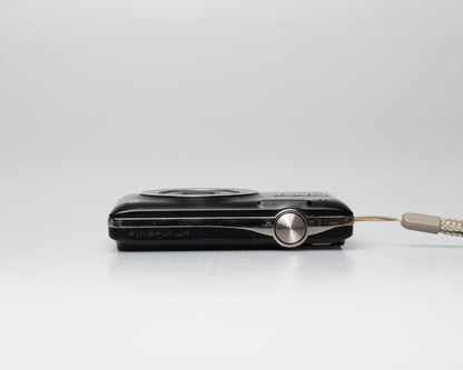 Fujifilm Finepix JX650 16 MP CCD sensor digicam w/ battery + charger + 8GB SD card (serial 4SG50713)