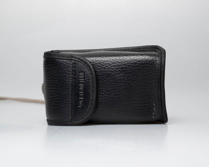 Fujifilm Zoom Date 60W 35mm camera w/ case + manual (serial 4044877)