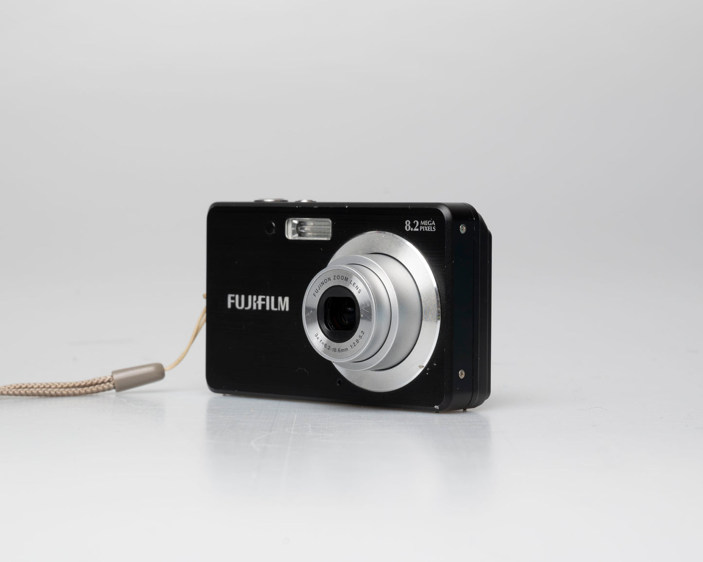 Fujifilm Finepix J10 8.2 MP digicam w/ battery + charger + 8GB SD card (serial 8UG02712)