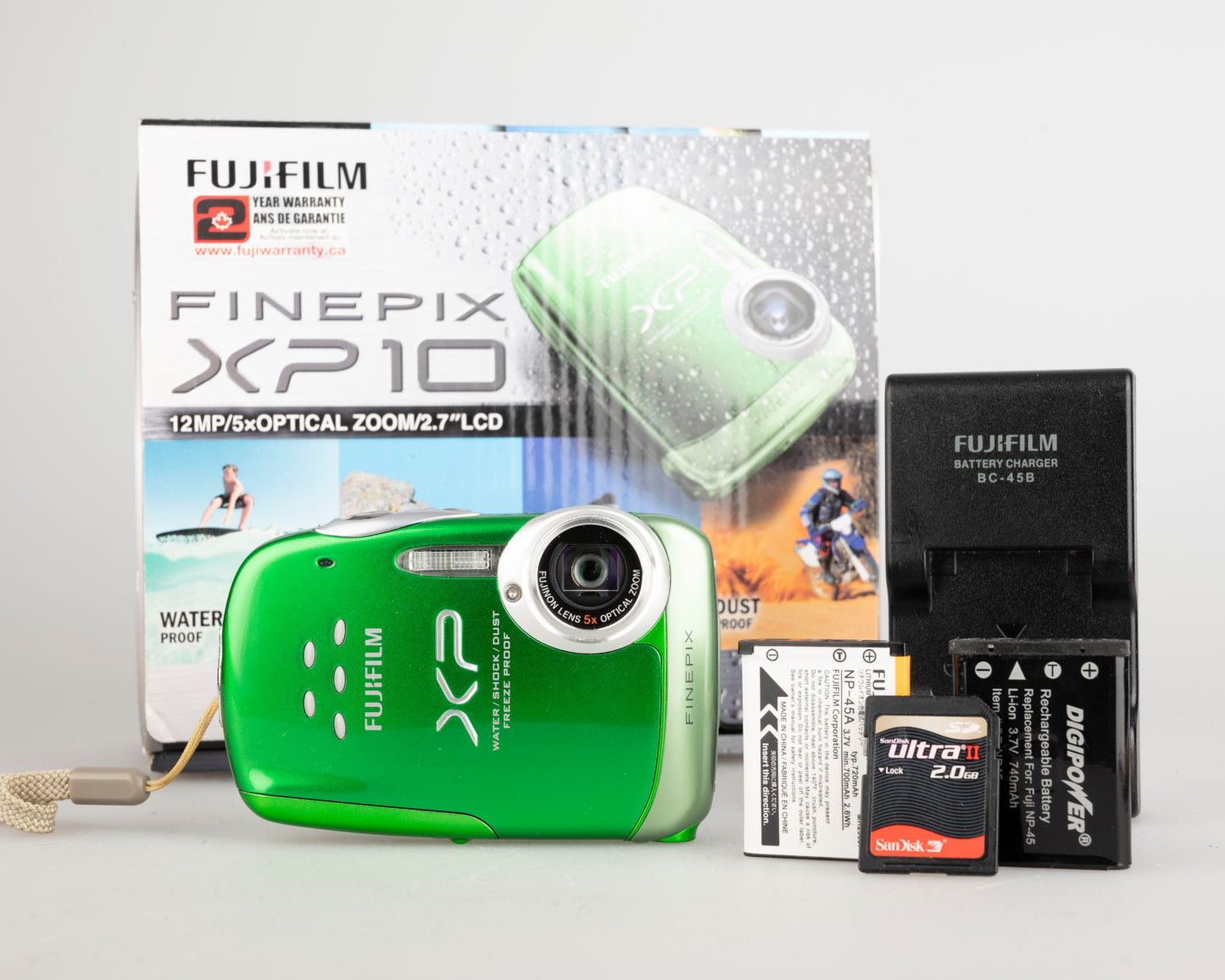 Fujifilm Finepix XP10 waterproof digicam w/ 12 MP CCD sensor w/ box + 2x batteries + charger + 2GB SD card