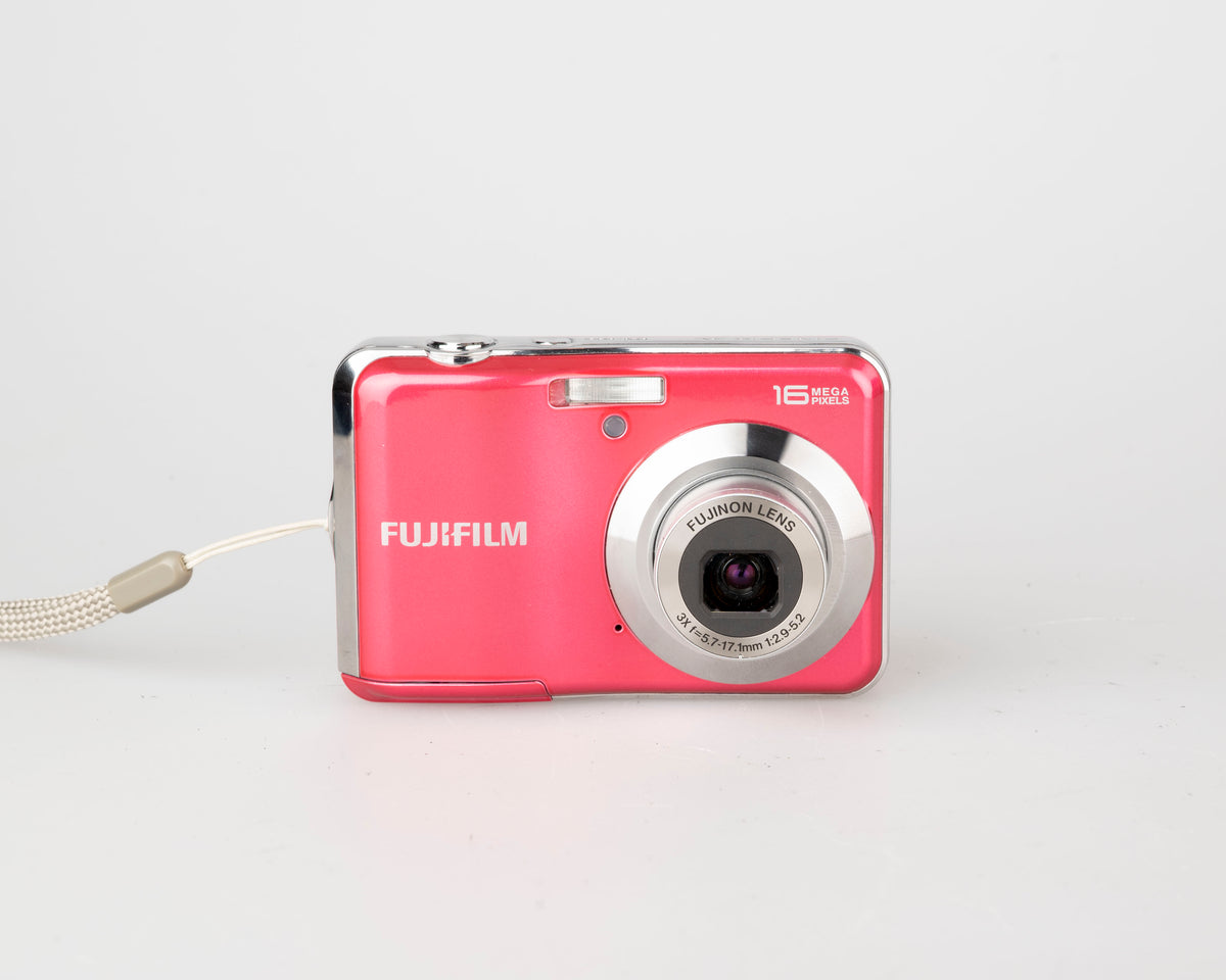 Fujifilm Finepix AV250 digicam w/ 16 MP CCD sensor + 2GB SD card 