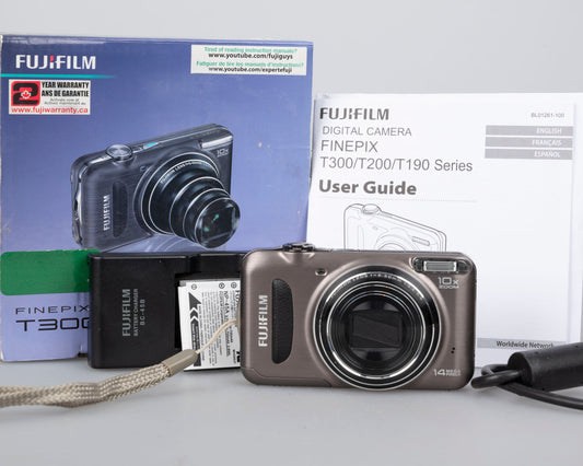 Fujifilm Finepix T300 digicam w/ 14 MP CCD sensor w/ box + battery + charger + manual