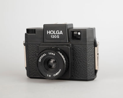 Vintage Holga 120S medium format camera w/ original box, strap, and lens cap