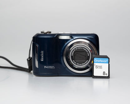 Kodak EasyShare C195 14 MP CCD sensor digicam w/ 8 GB SD card