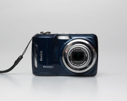 Kodak EasyShare C195 14 MP CCD sensor digicam w/ 8 GB SD card