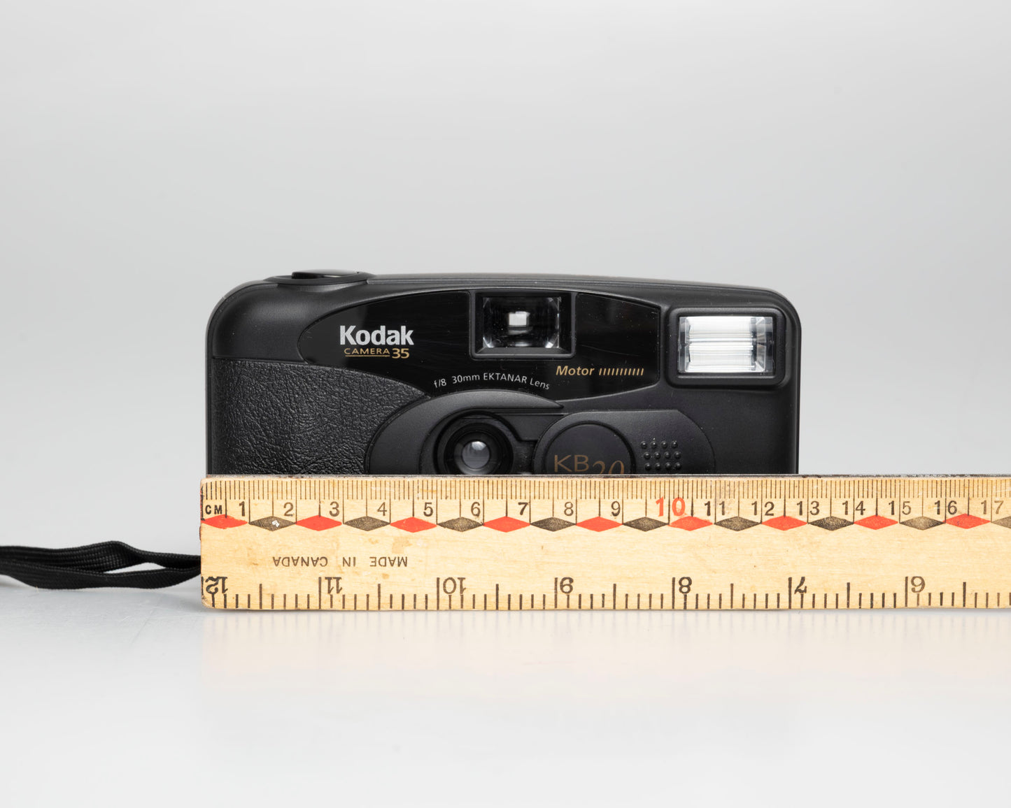 Kodak KB20 35mm camera w/ user manual (serial 4484799)