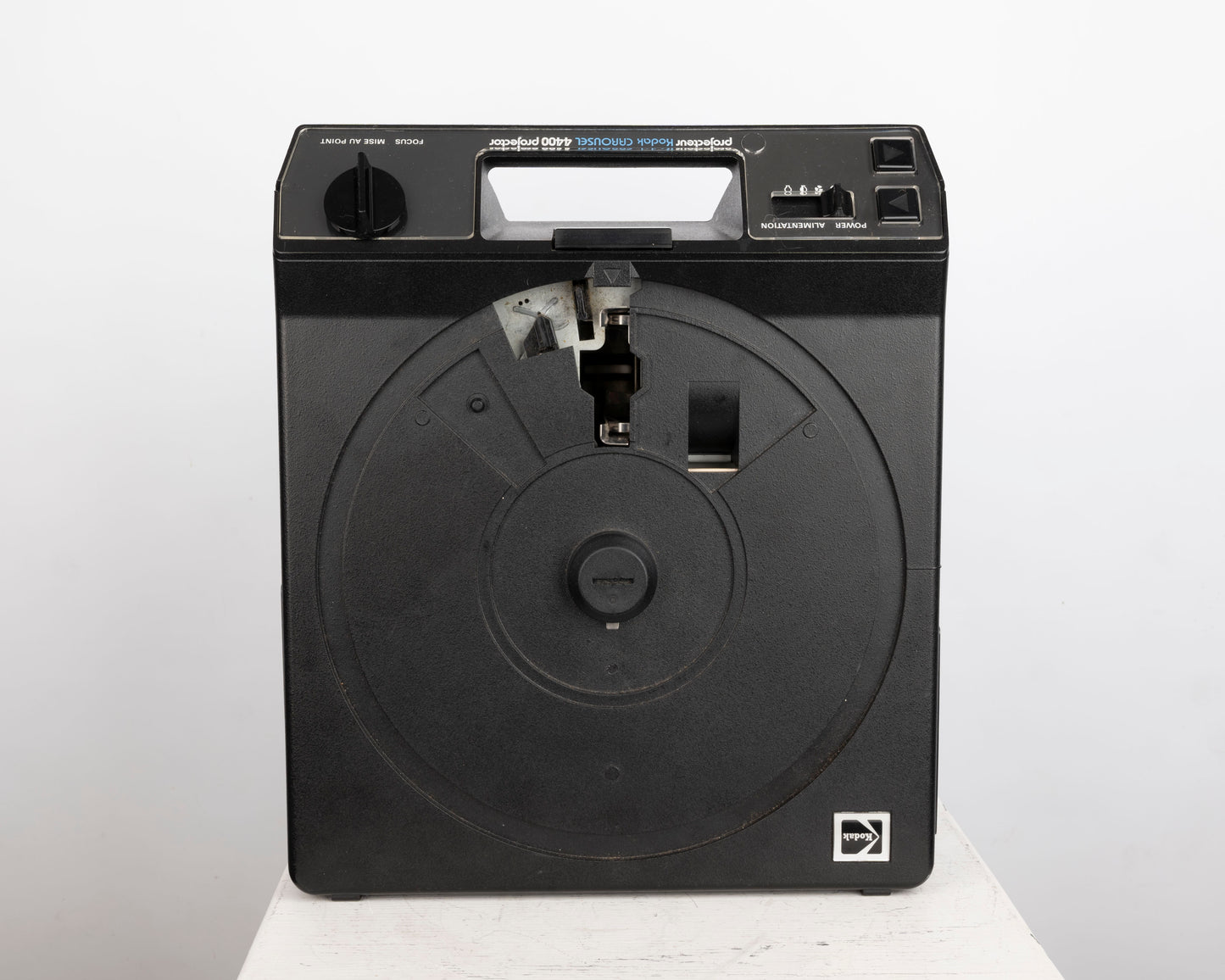 Projecteur de diapositives Kodak Carousel 4400 35 mm avec objectif Ektanar C 102 mm f2.8 (série 140686)