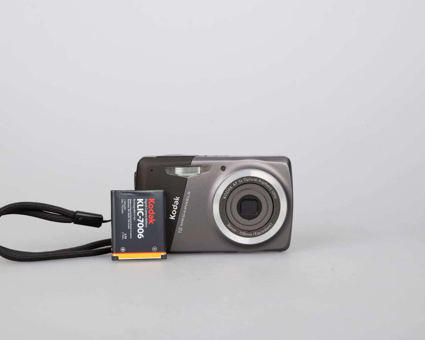 Appareil photo numérique à capteur CCD Kodak Easyshare M530 12 MP avec chargeur + batterie (utilise la mémoire de la carte SD)