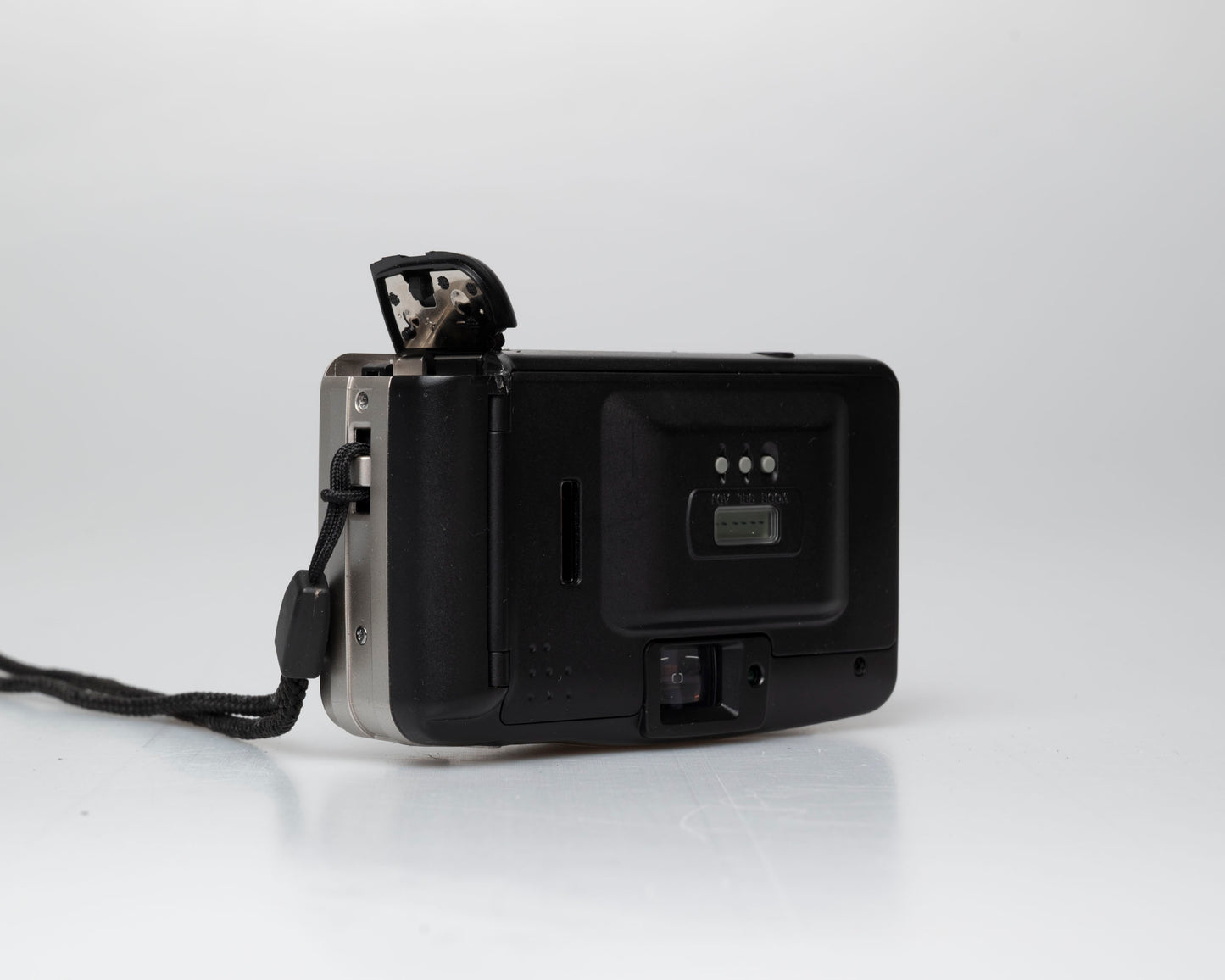 Minolta Freedom AF-50 Grand Chercheur appareil photo 35mm avec étui (série 31102313)