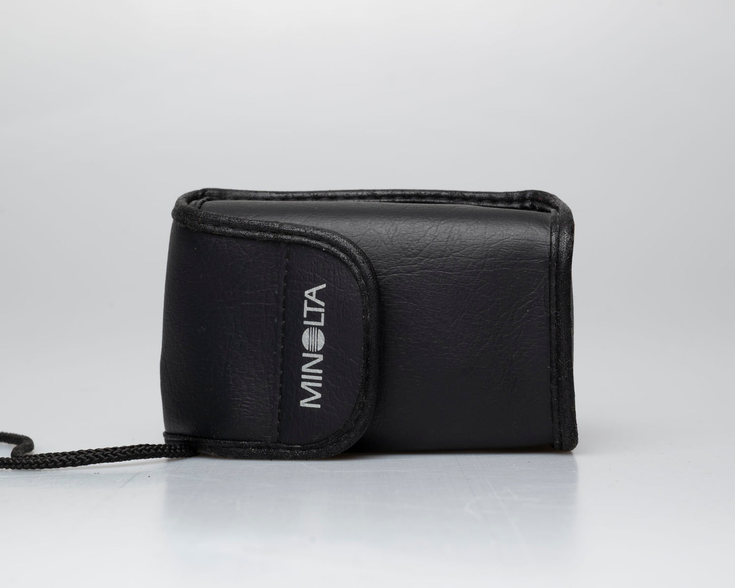 Minolta Freedom AF-50 Grand Chercheur appareil photo 35mm avec étui (série 31102313)