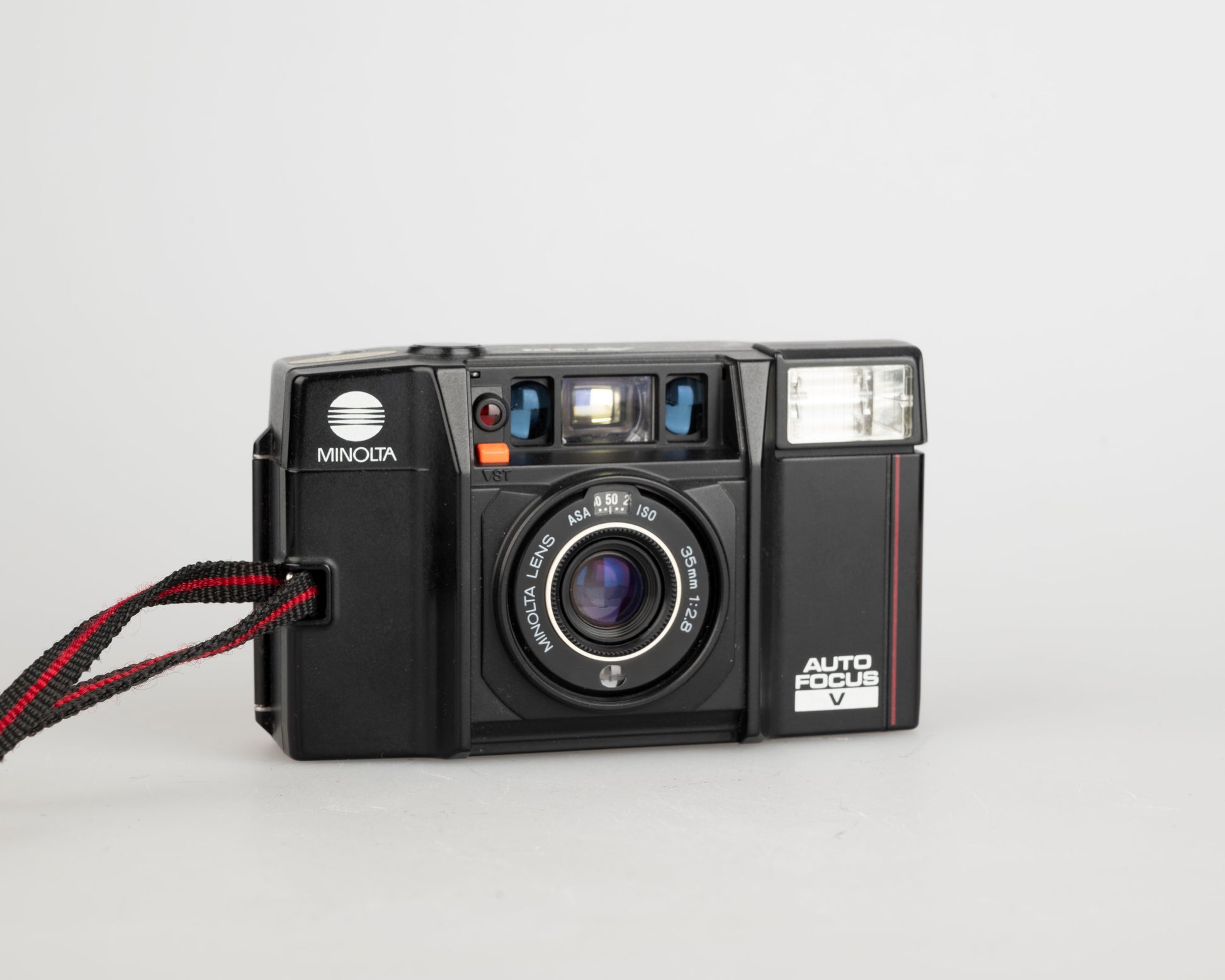 Minolta AF-S V Talker 35mm camera (serial 3118245) – New Wave Pool