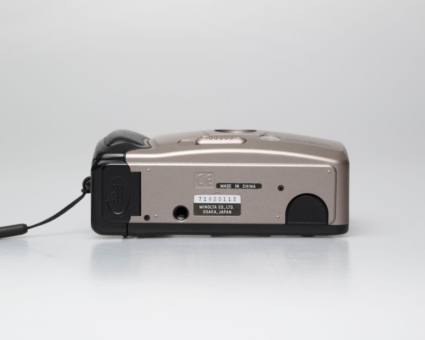 Minolta AF Big Finder 35mm camera w/ case (serial 71820113)