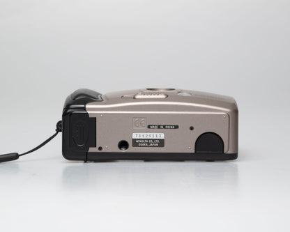 Minolta AF Big Finder 35mm camera w/ case (serial 71820113)