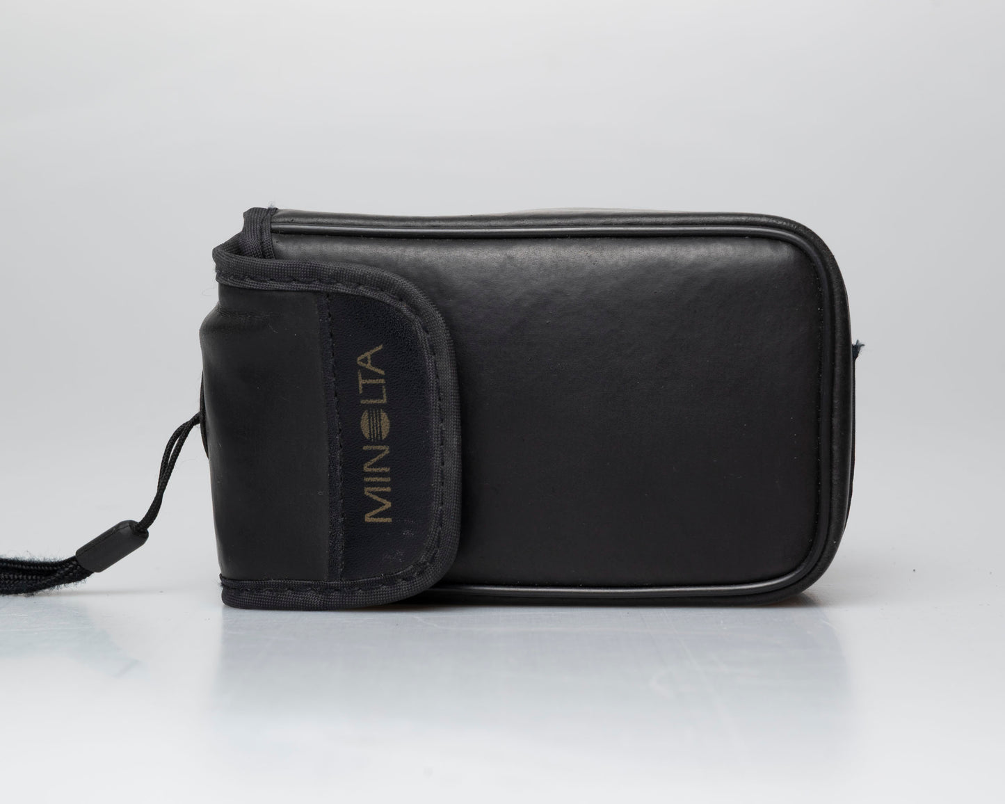 Minolta AF Big Finder 35mm camera w/ case (serial 71820113)