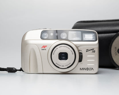 Minolta Zoom 70 35mm camera w/ case + manual (serial 36116970)