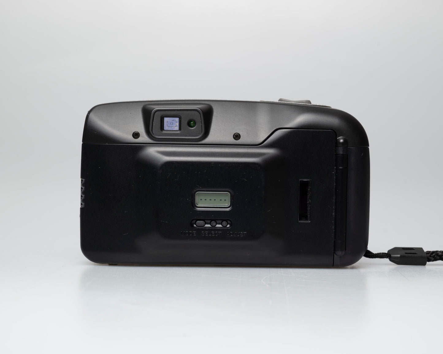 Minolta Zoom 70 35mm camera w/ case + manual (serial 36116970)